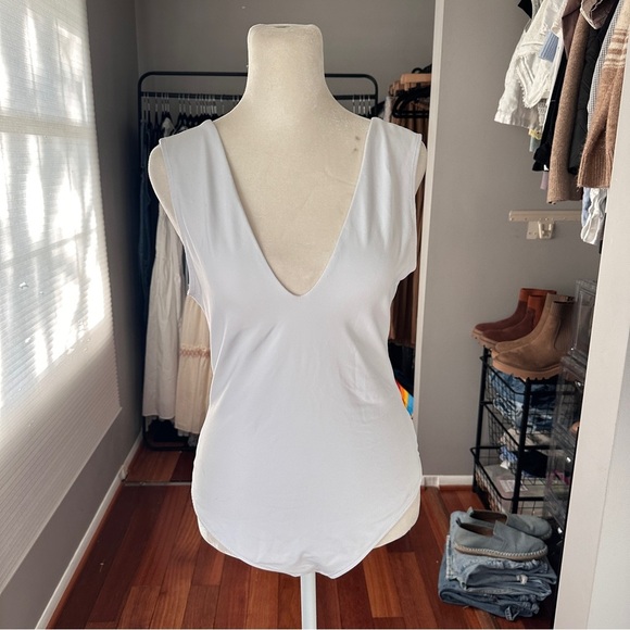 Free People Intimately | Keep It Sleek Plunging Bodysuit | Size M - Picture 3 of 6